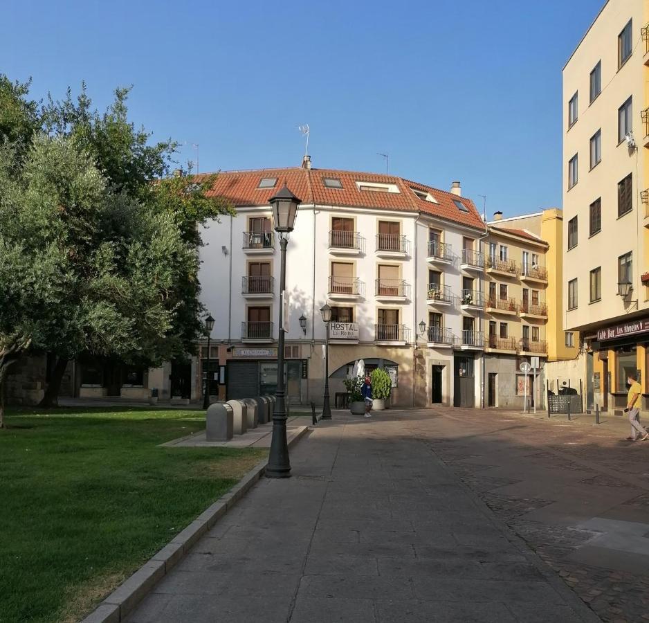 Hostal La Reina Zamora Bagian luar foto
